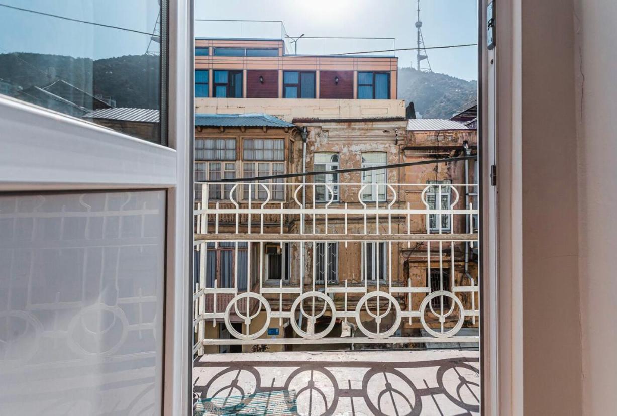 Central Location King Size Bed Tbilisi Exteriör bild