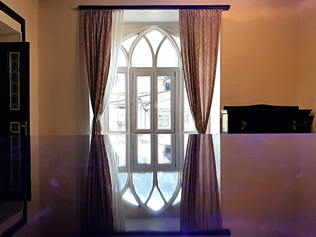 Central Location King Size Bed Tbilisi Exteriör bild